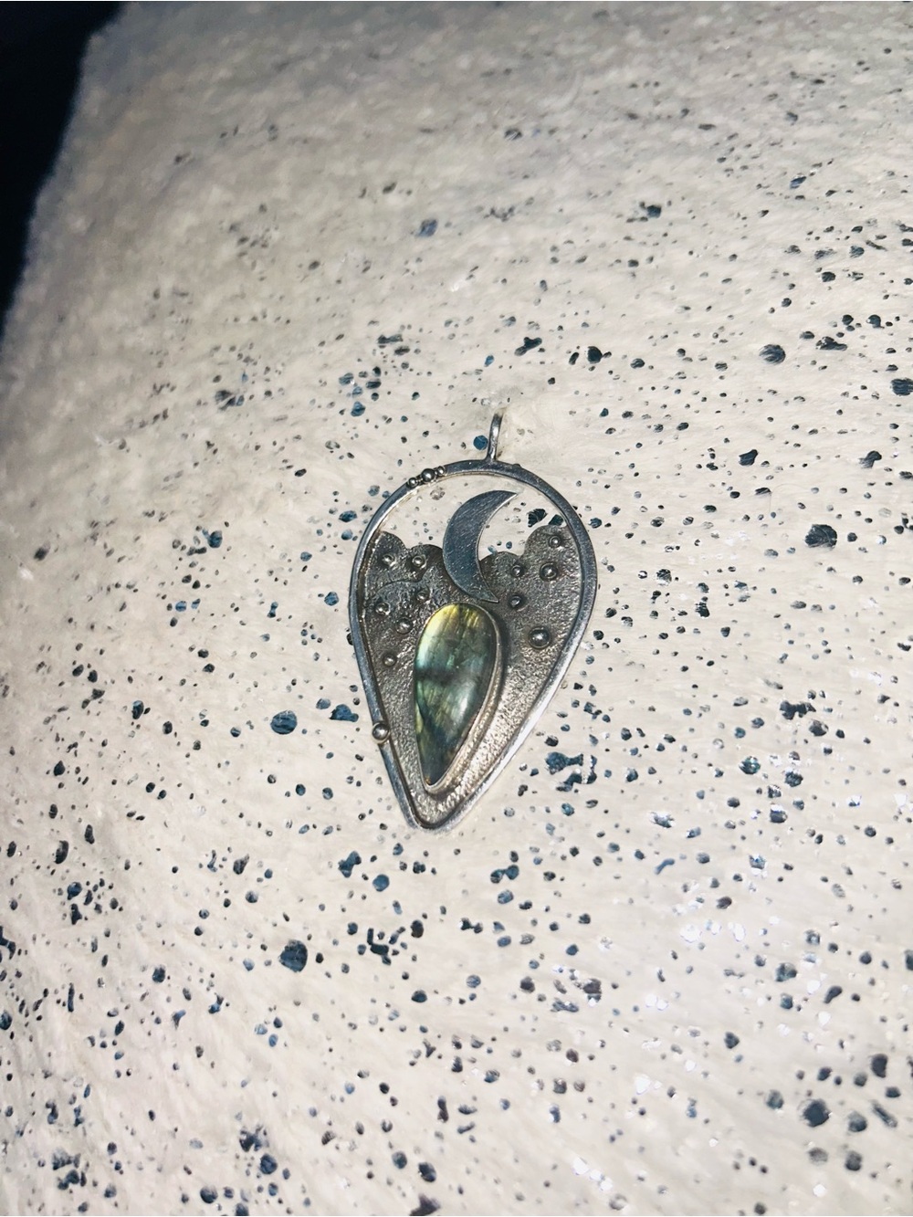 Sterling Silver925 Moon & Labradorite Heart Pendant - Blue-Green - Picture 6 of 7